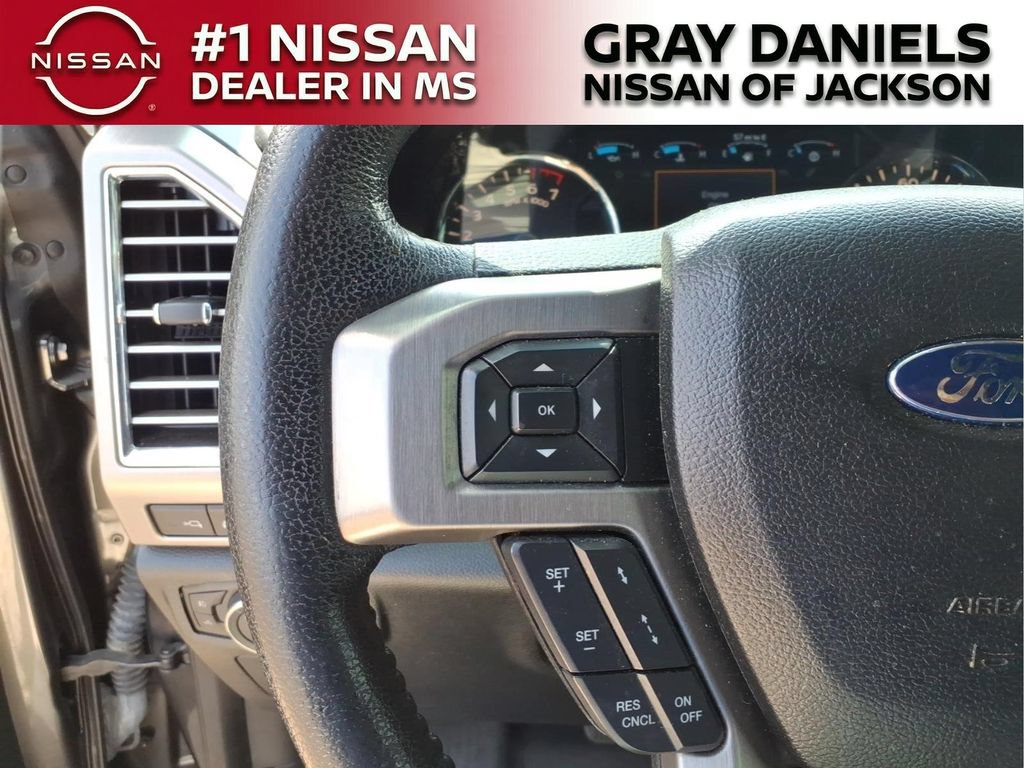Used 2016 Ford F150 Platinum w/ Equipment Group 701A Luxury AWD/4WD image 13