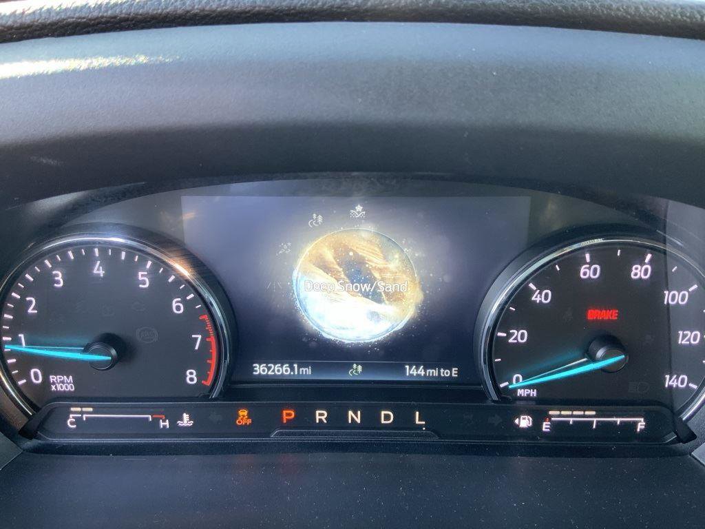 Used 2022 Ford Explorer XLT image 54