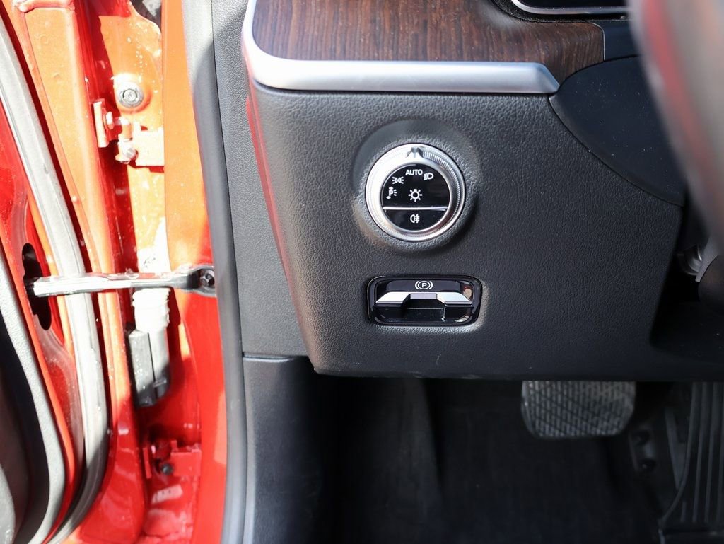 Certified 2022 Mercedes-Benz C 300 4MATIC Sedan image 35