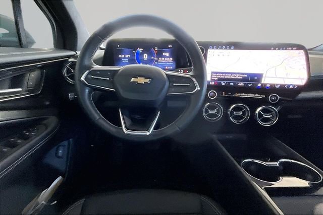 Used 2025 Chevrolet Blazer EV LT AWD/4WD image 8