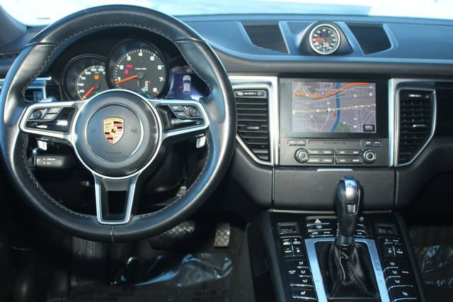 Used 2018 Porsche Macan image 6