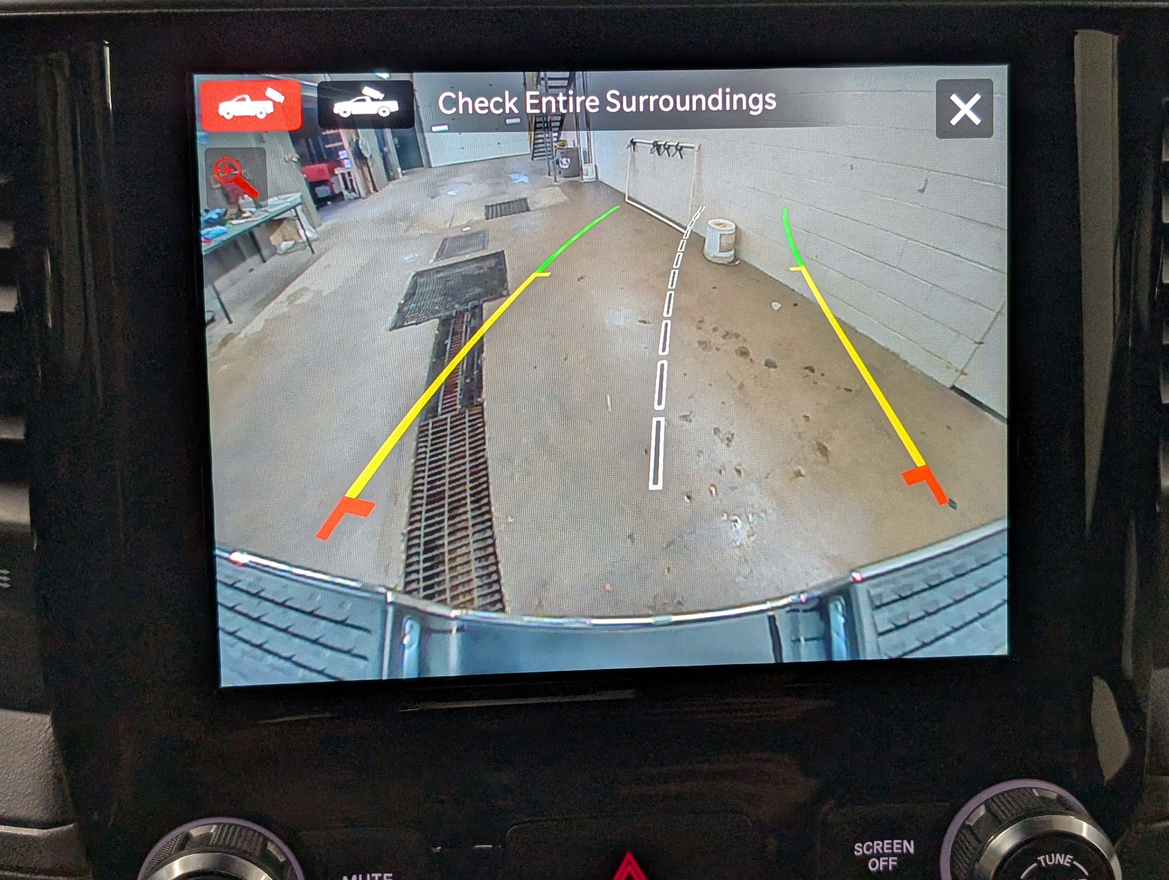 Used 2024 RAM 2500 Tradesman w/ Chrome Appearance Group AWD/4WD image 22