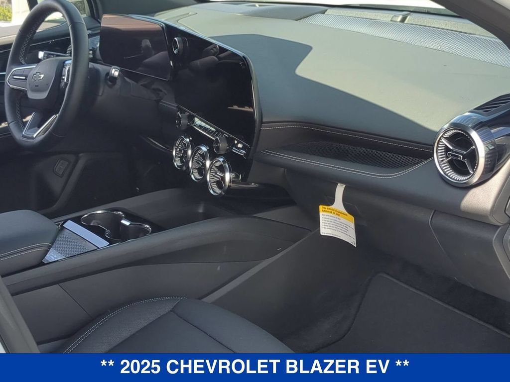 New 2025 Chevrolet Blazer EV LT FWD image 22