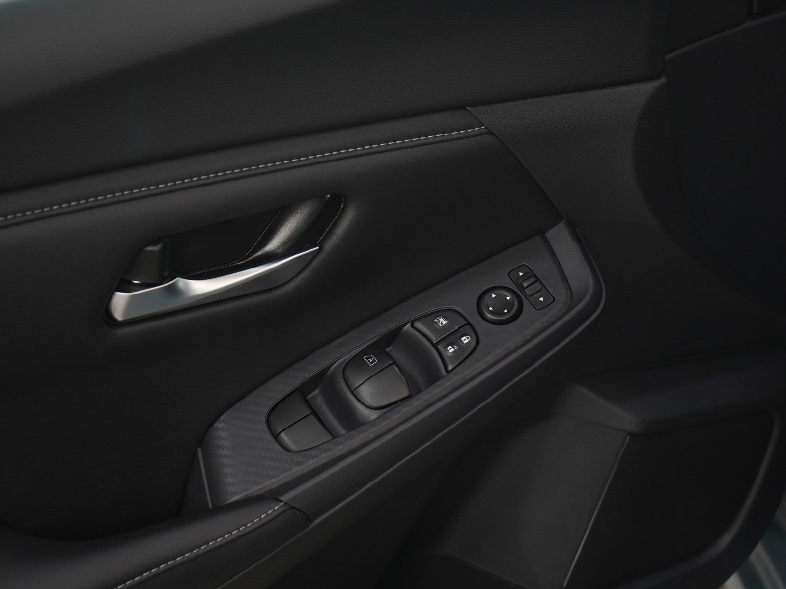 Used 2025 Nissan Sentra SV w/ All-Weather Package image 21