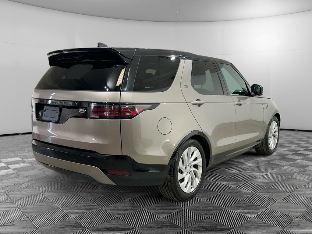 Used 2023 Land Rover Discovery S R-Dynamic image 5