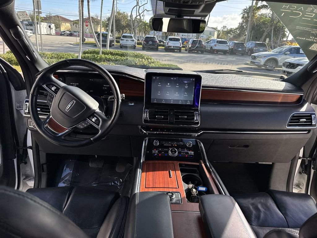 Used 2020 Lincoln Navigator L Reserve w/ Luxury Package AWD/4WD image 36