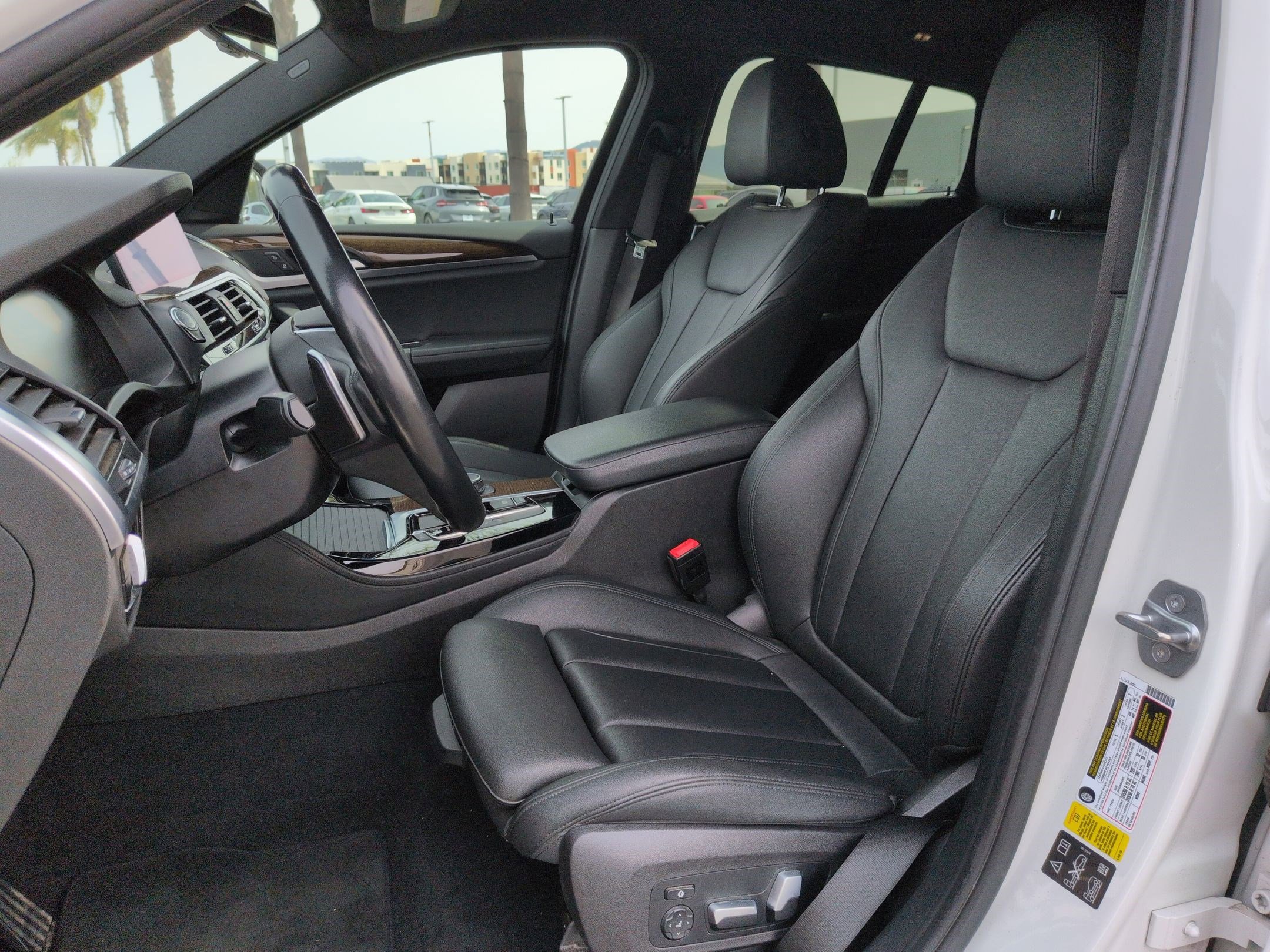 Used 2020 BMW X4 xDrive30i w/ Convenience Package image 16