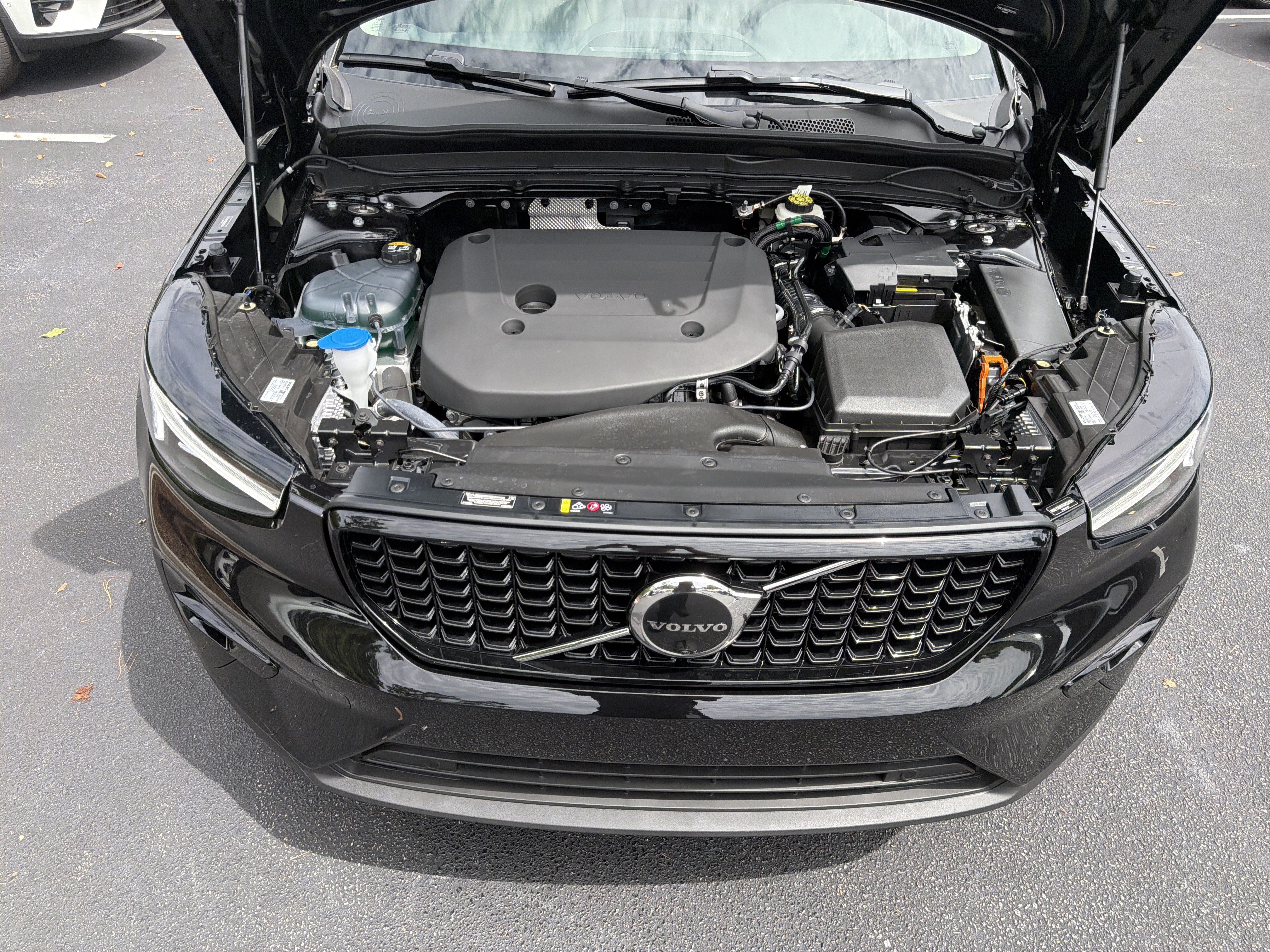 New 2026 Volvo XC40 B5 Ultra w/ Protection Package Premier AWD/4WD image 36