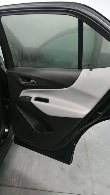 Used 2022 Chevrolet Equinox LT FWD image 16