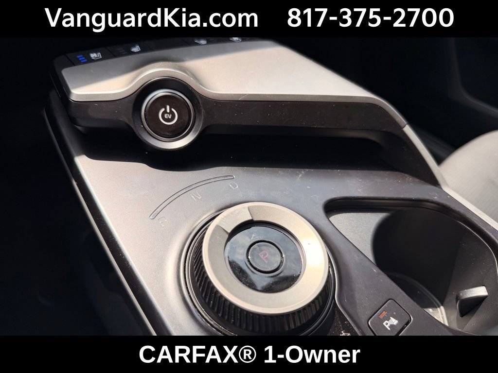 Certified 2025 Kia EV6 Wind RWD image 23