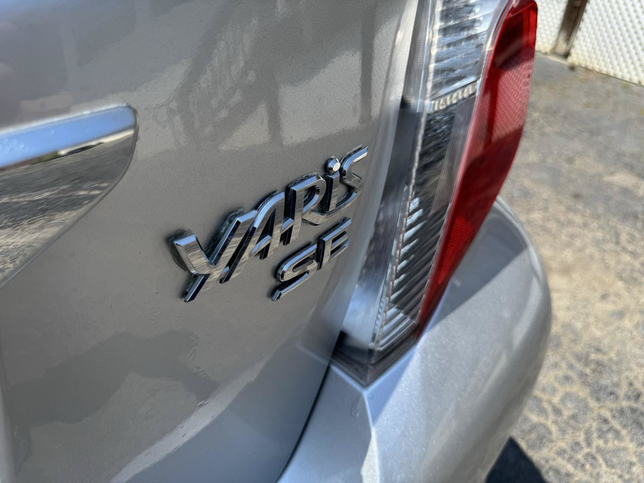 Used 2014 Toyota Yaris SE FWD image 13