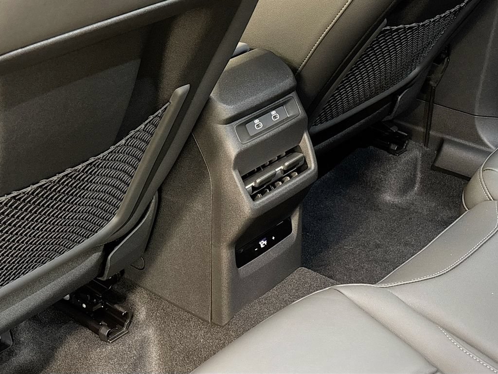New 2026 Audi Q3 quattro 2.0T AWD/4WD image 17