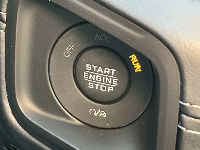 New 2026 Jeep Gladiator Mojave AWD/4WD image 32