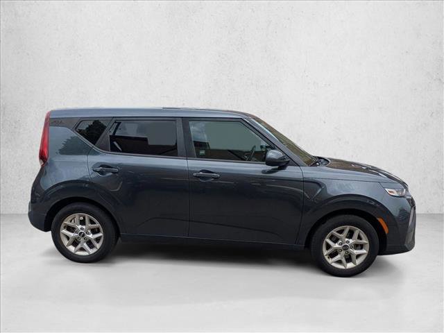 Used 2020 Kia Soul S FWD image 4