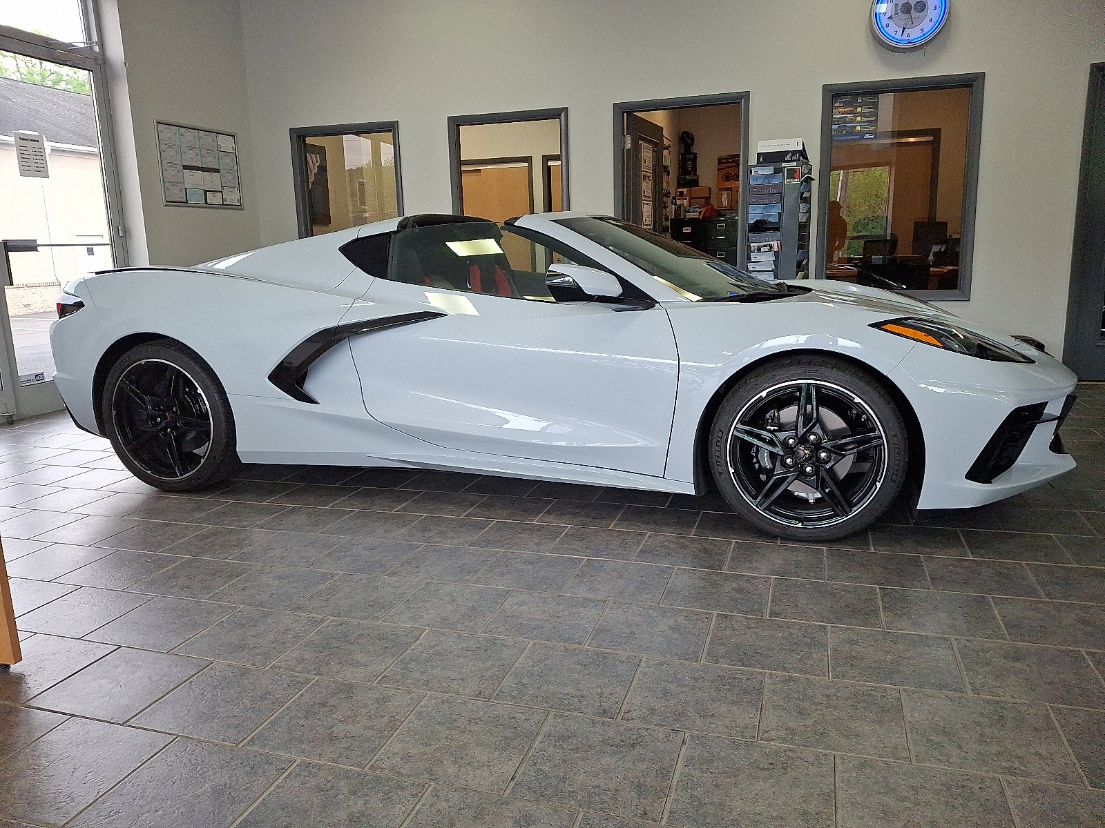 Used 2020 Chevrolet Corvette Stingray Preferred Cpe w/ 2LT Preferred Equipment Group image 12