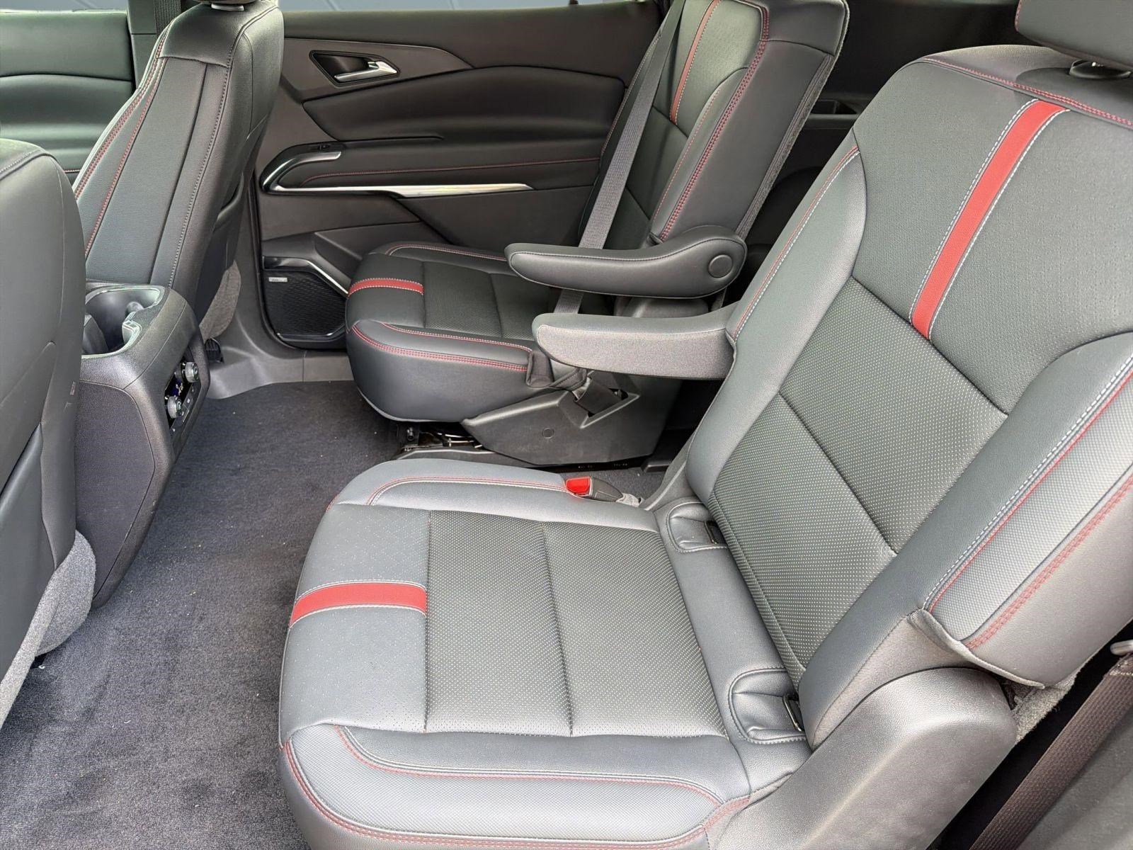 Certified 2024 Chevrolet Traverse RS image 26