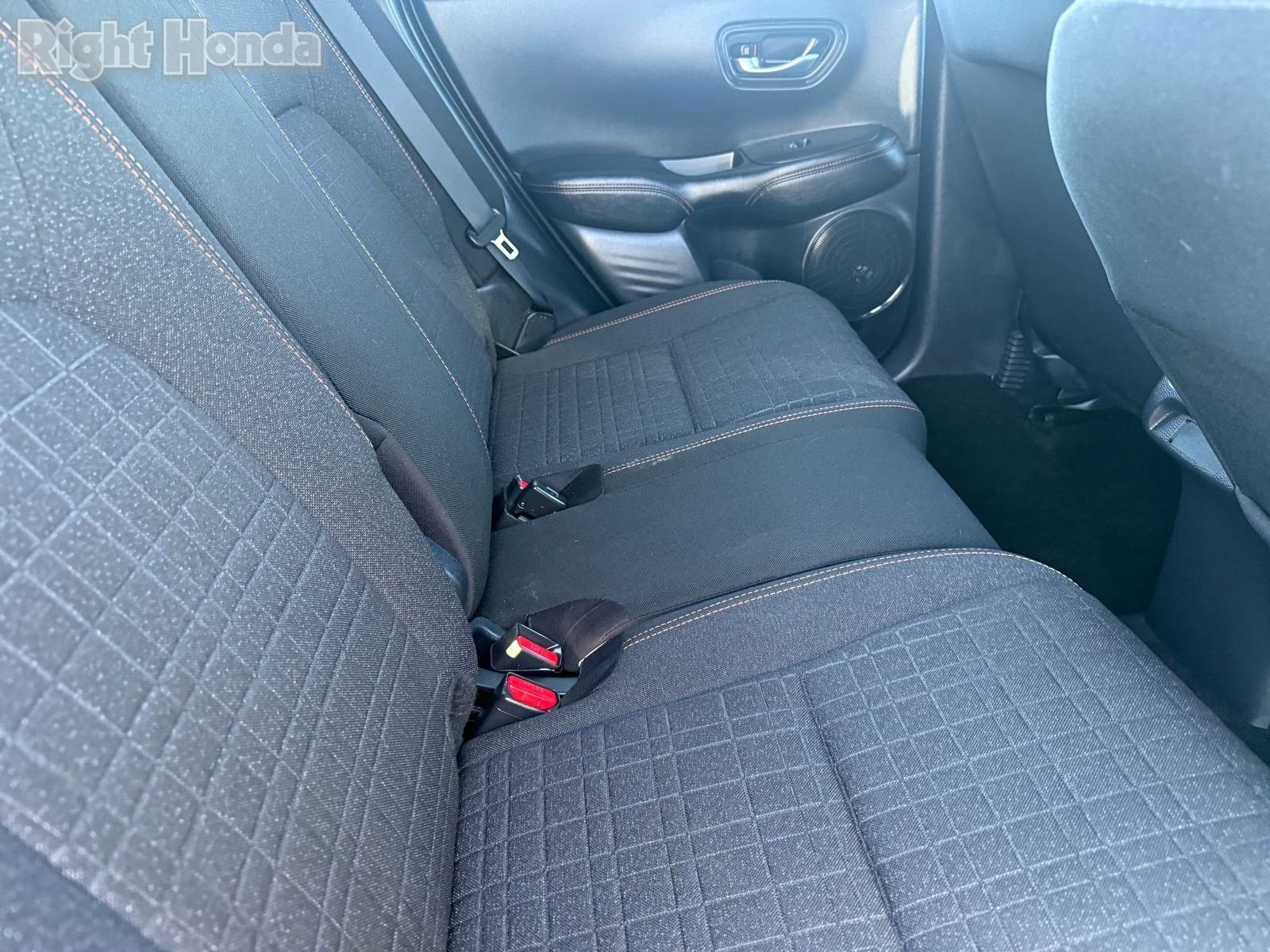 Used 2025 Honda HR-V Sport image 28