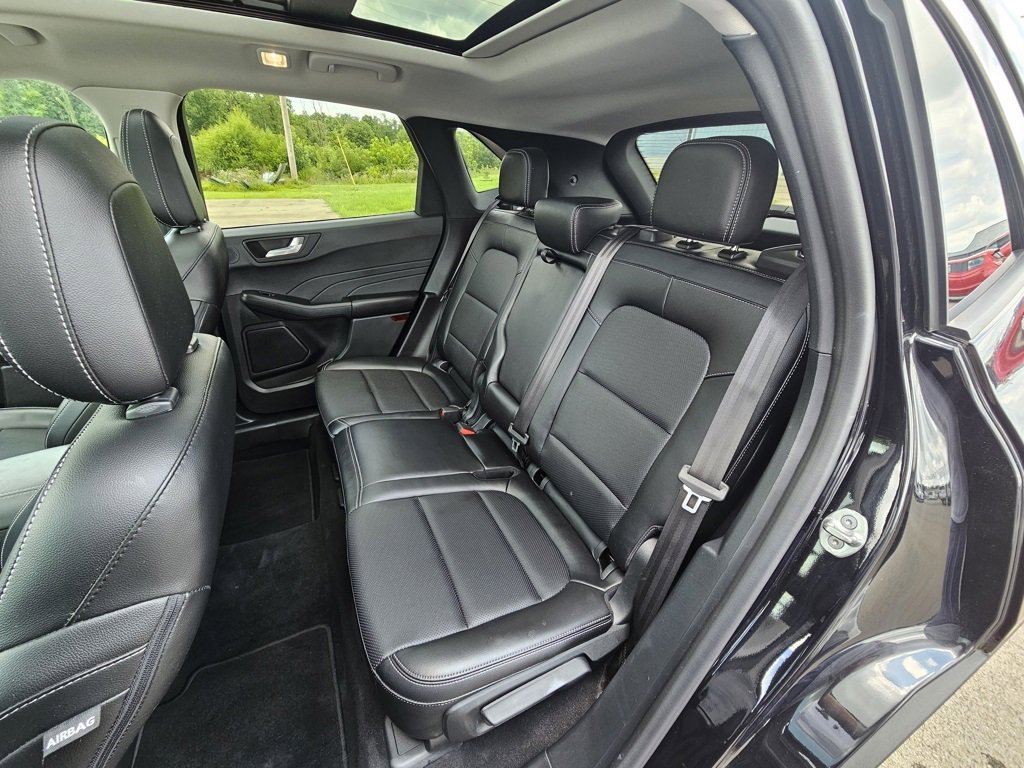 Used 2022 Ford Escape SEL w/ Technology Package image 25