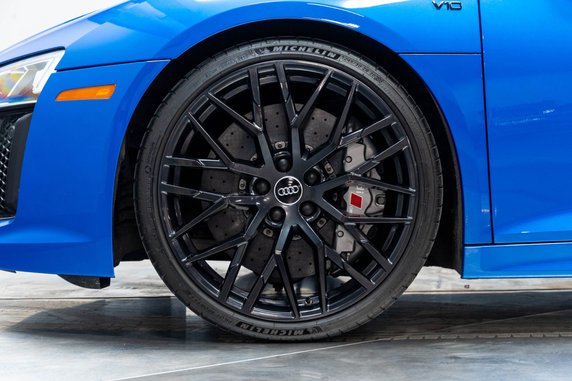Used 2017 Audi R8 V10 plus AWD/4WD image 31