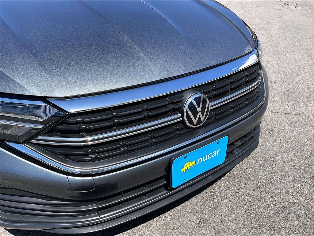 Used 2023 Volkswagen Jetta SE FWD image 28