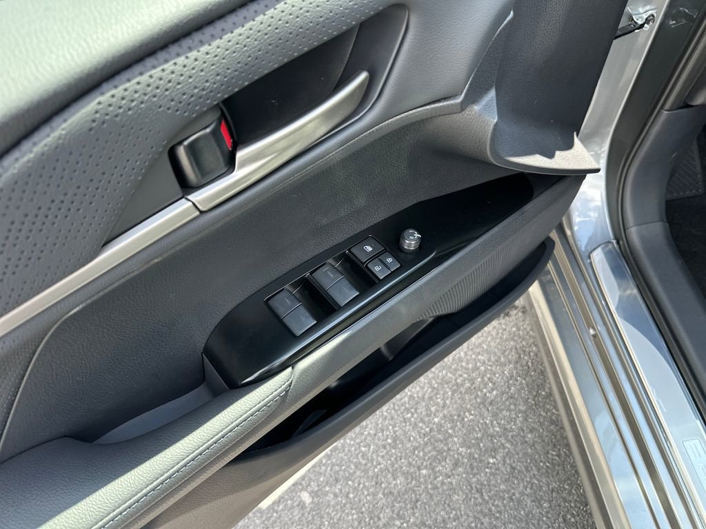 Used 2026 Toyota Camry XSE FWD image 15