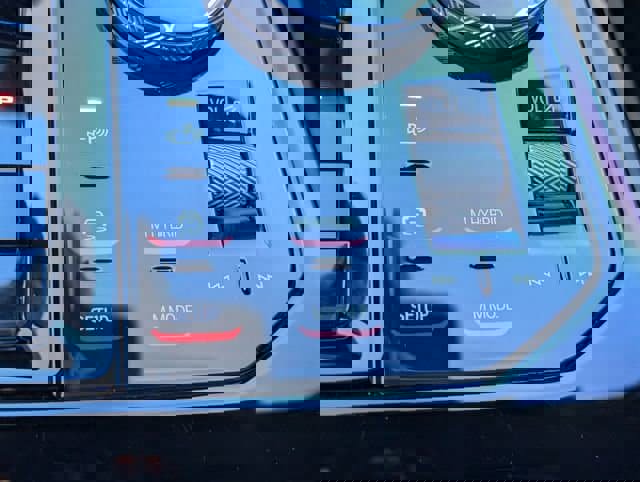 Used 2026 BMW M5 w/ Executive Package image 18