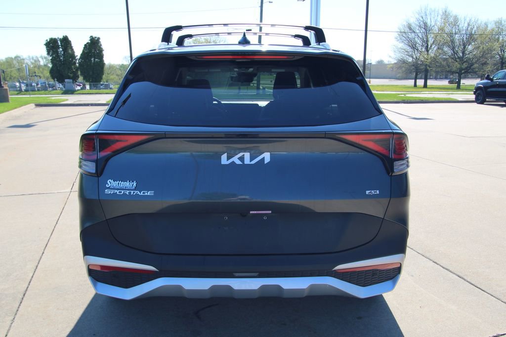 Used 2024 Kia Sportage EX image 14