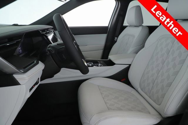 New 2026 Jeep Cherokee Overland image 16