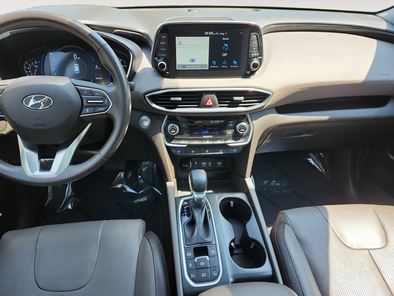 Used 2020 Hyundai Santa Fe Limited AWD/4WD image 11