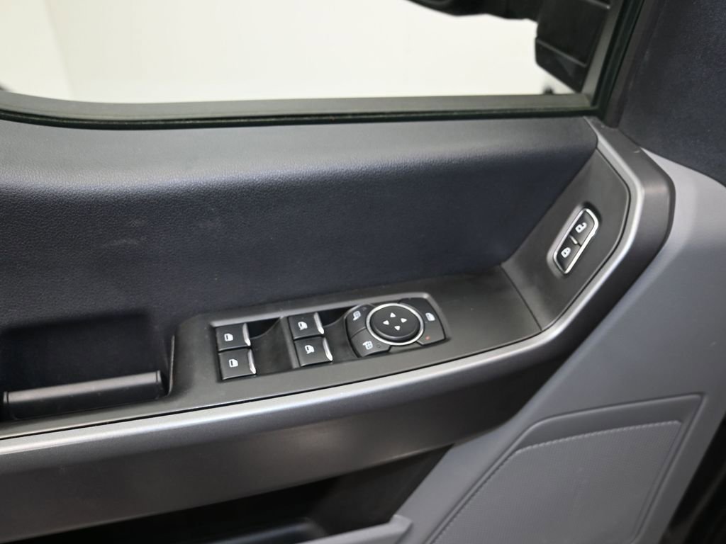 Used 2025 Ford F250 XLT image 12