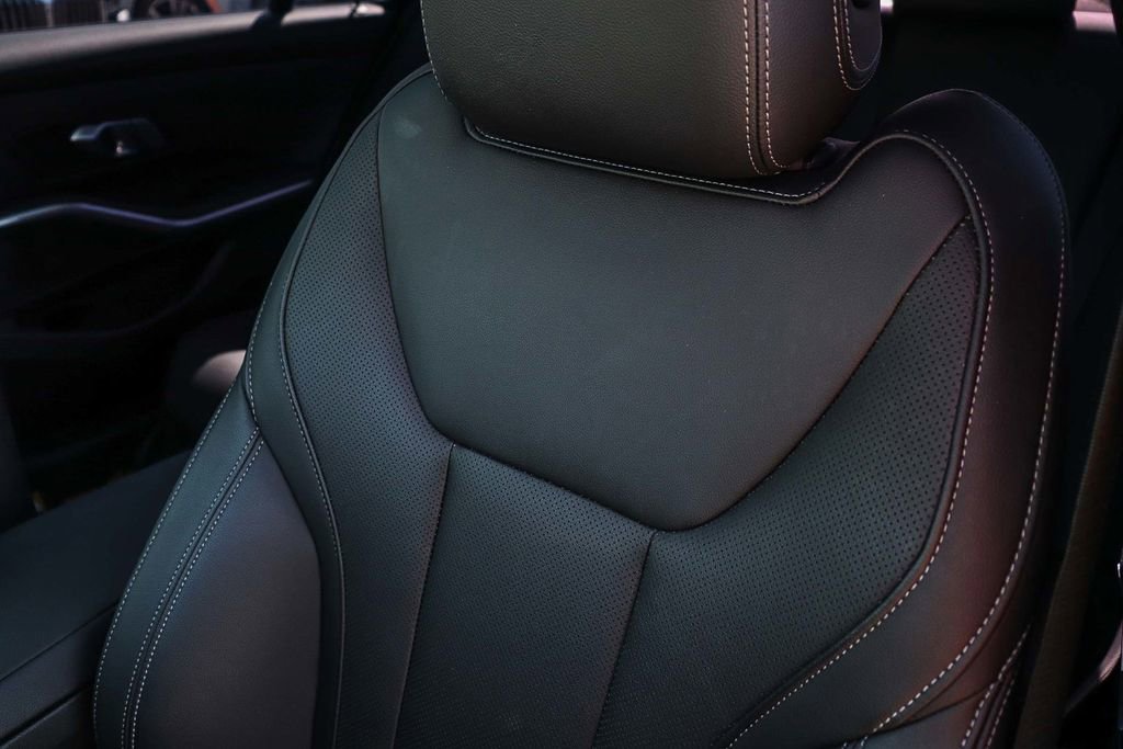 Certified 2023 BMW 330i Sedan w/ Driving Assistance Package image 28