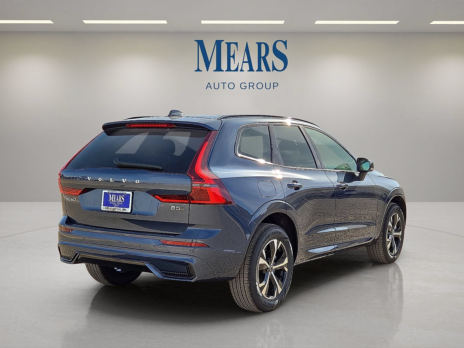 New 2026 Volvo XC60 B5 Core AWD/4WD image 5
