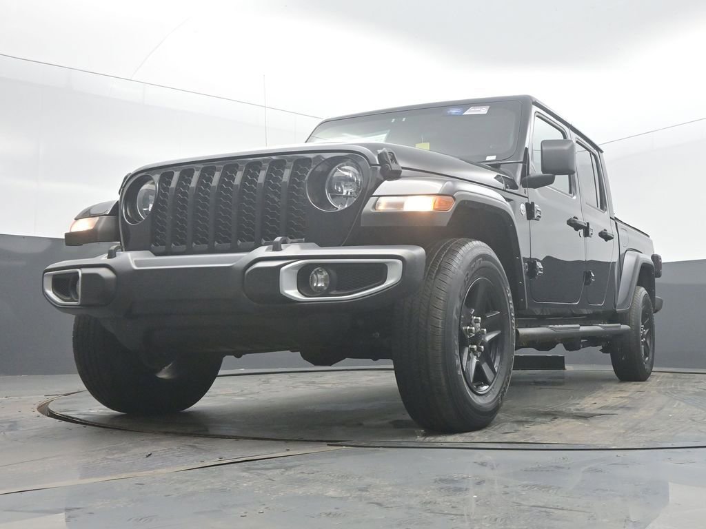 Used 2021 Jeep Gladiator Sport image 59
