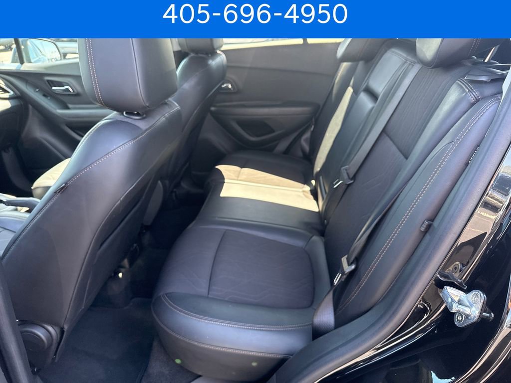 Used 2020 Chevrolet Trax LT w/ LT Convenience Package FWD image 35