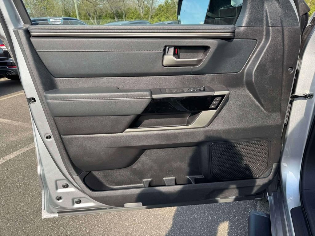 Used 2023 Toyota Tundra Limited AWD/4WD image 18