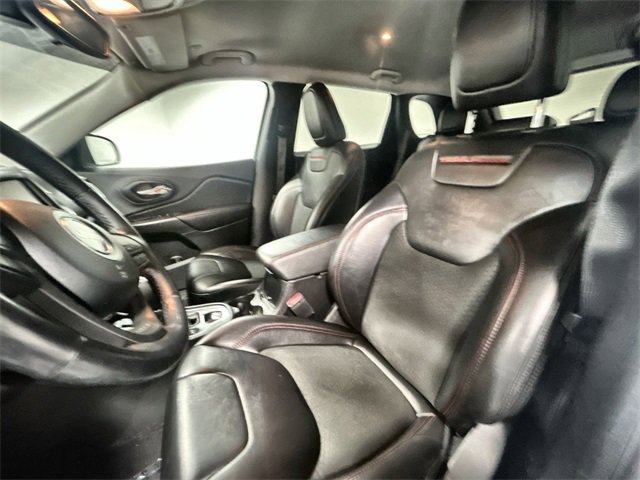 Used 2021 Jeep Cherokee Trailhawk w/ Trailer Tow Group image 13