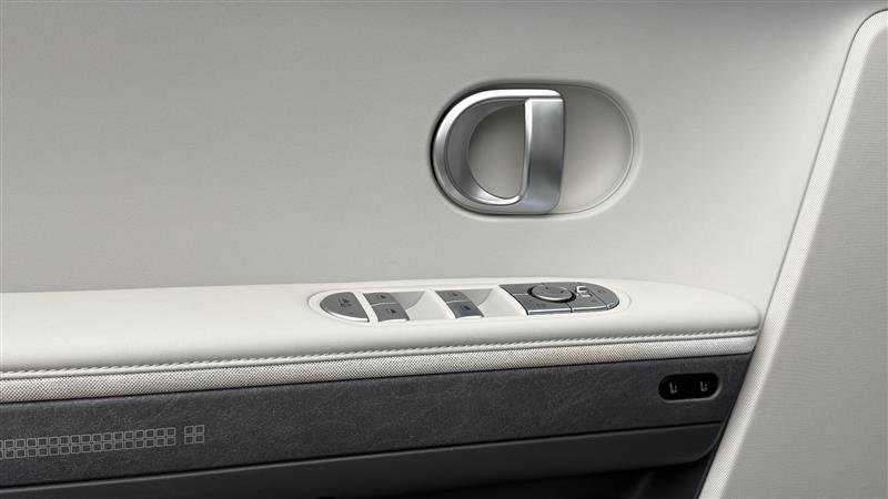 Used 2023 Hyundai Ioniq 5 Limited w/ Cargo Package image 12