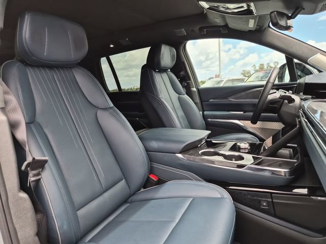 Used 2026 Cadillac Escalade IQ Sport 2 w/ LPO, ONYX Package image 20