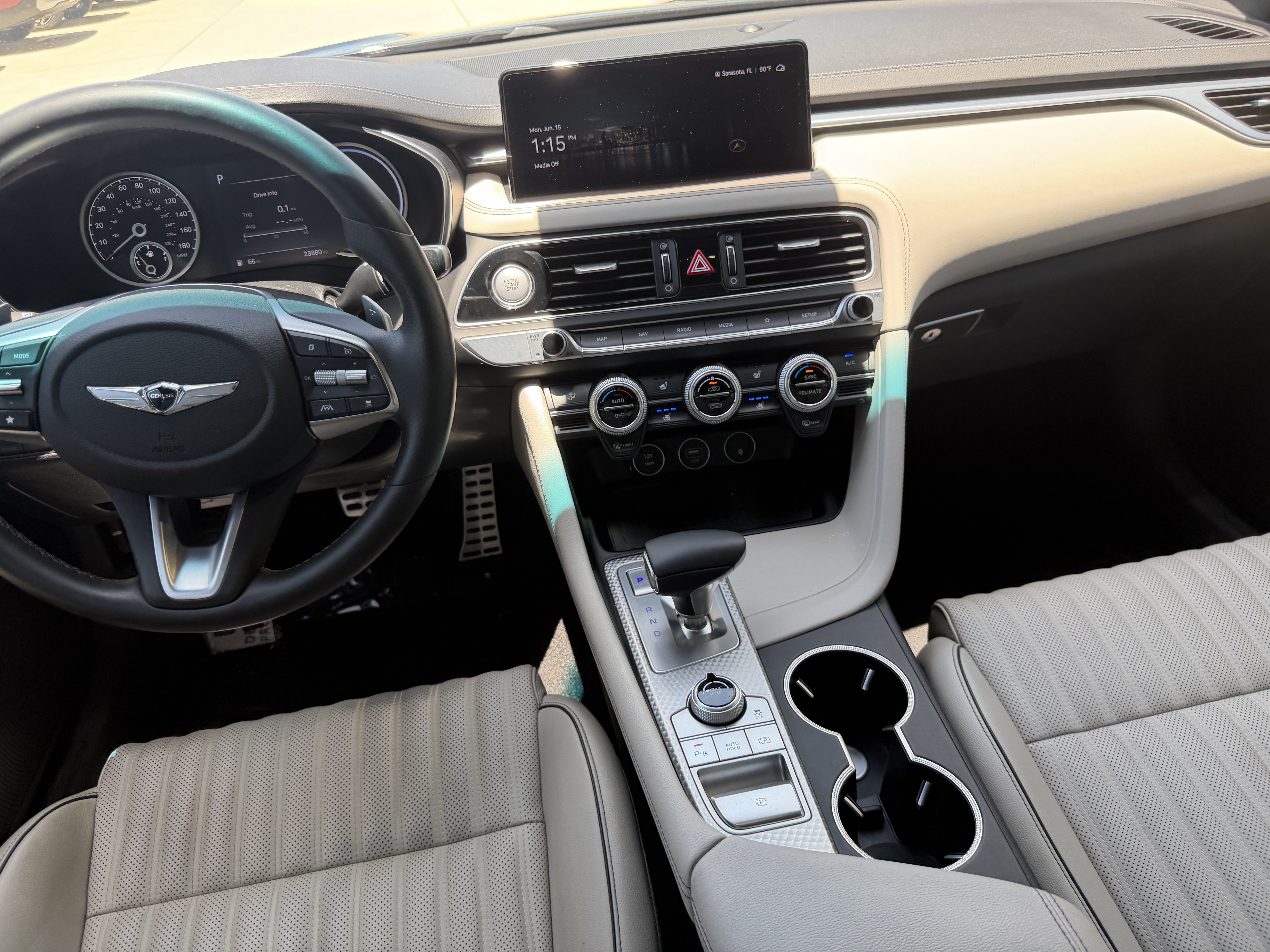 Used 2023 Genesis G70 2.0T w/ Sport Prestige Package RWD image 13