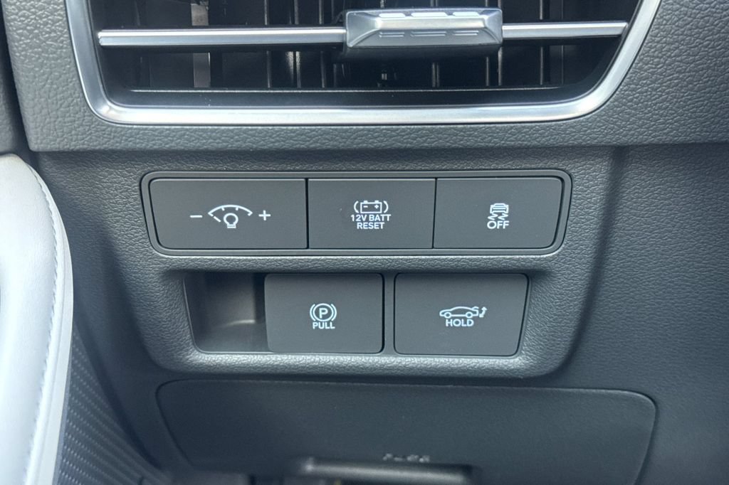 New 2026 Hyundai Sonata Limited FWD image 29