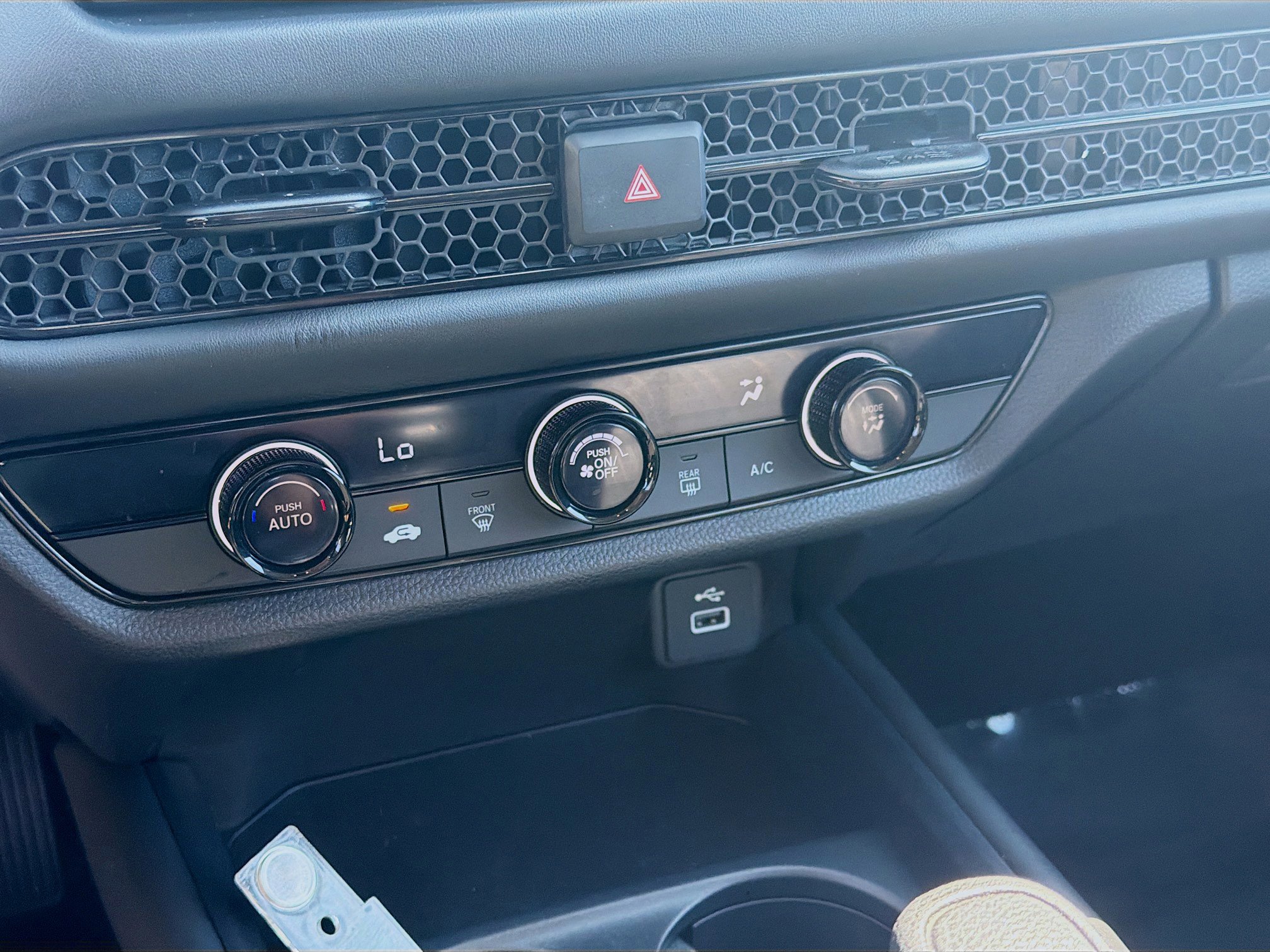 Certified 2024 Honda HR-V LX image 14
