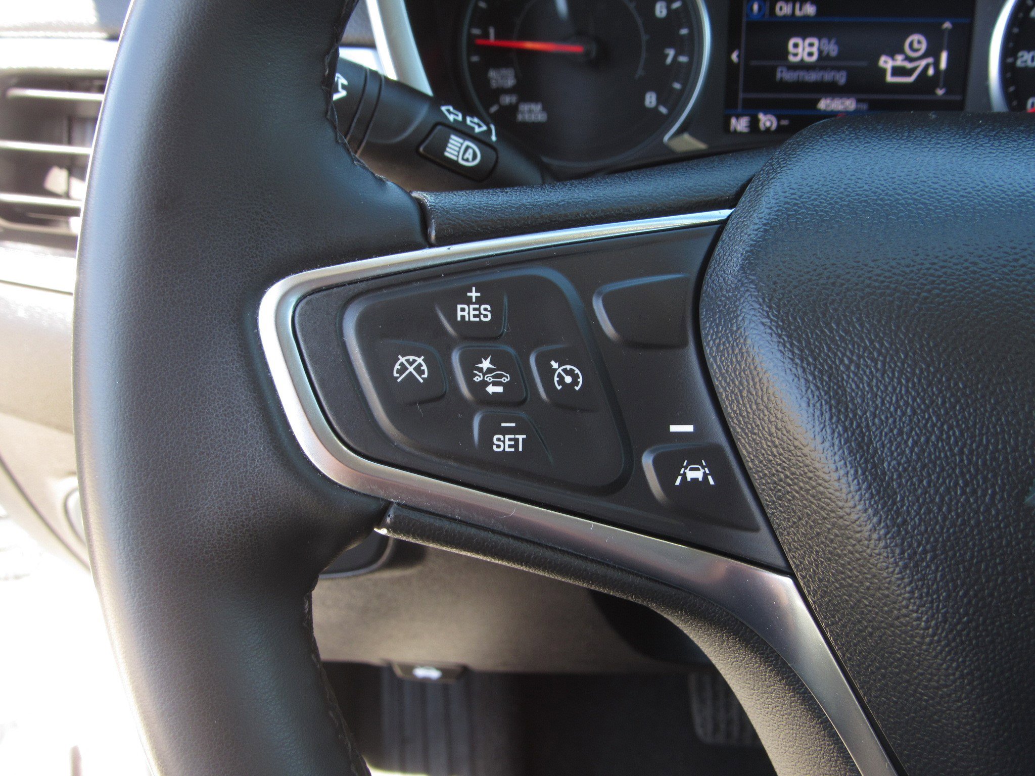 Used 2024 Chevrolet Equinox LT AWD/4WD image 25