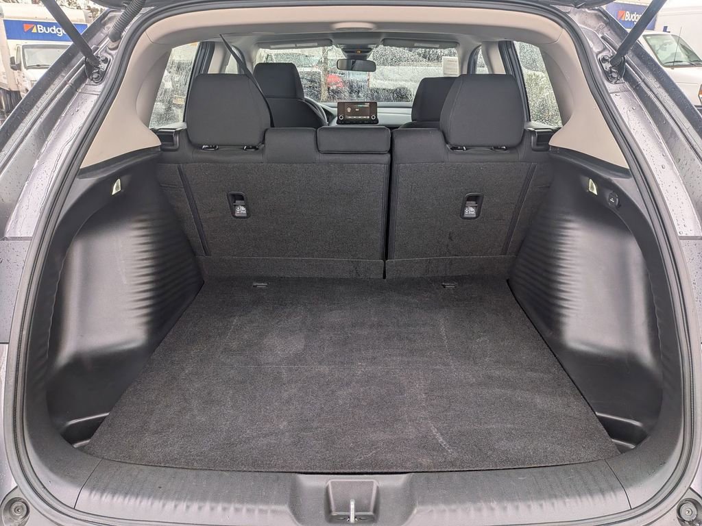 Used 2025 Honda HR-V LX image 28