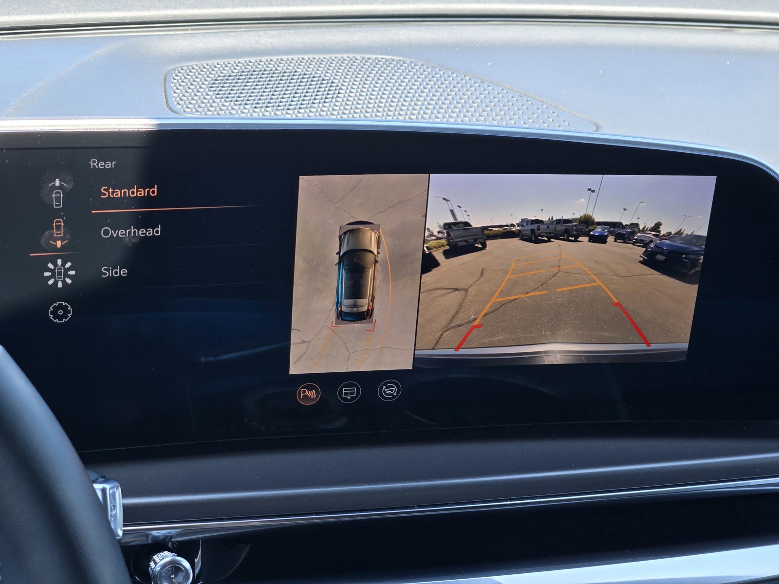 Certified 2024 Cadillac Lyriq Tech w/ Driver Assist Package image 19