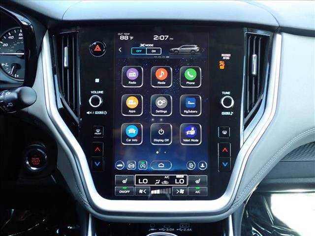 Certified 2025 Subaru Outback Premium AWD/4WD image 17
