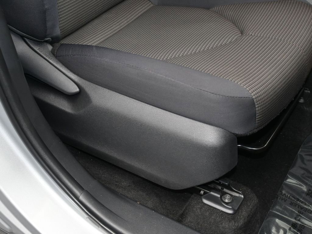 Used 2023 Toyota Highlander LE image 47