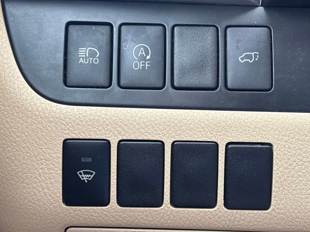 Used 2018 Toyota Highlander XLE image 23