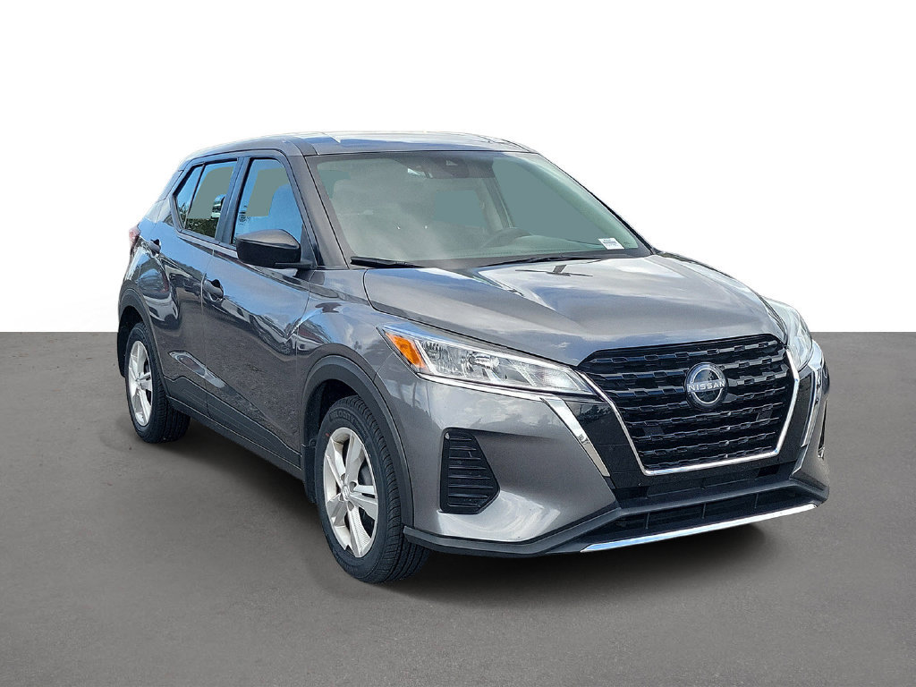Used 2023 Nissan Kicks S FWD image 2