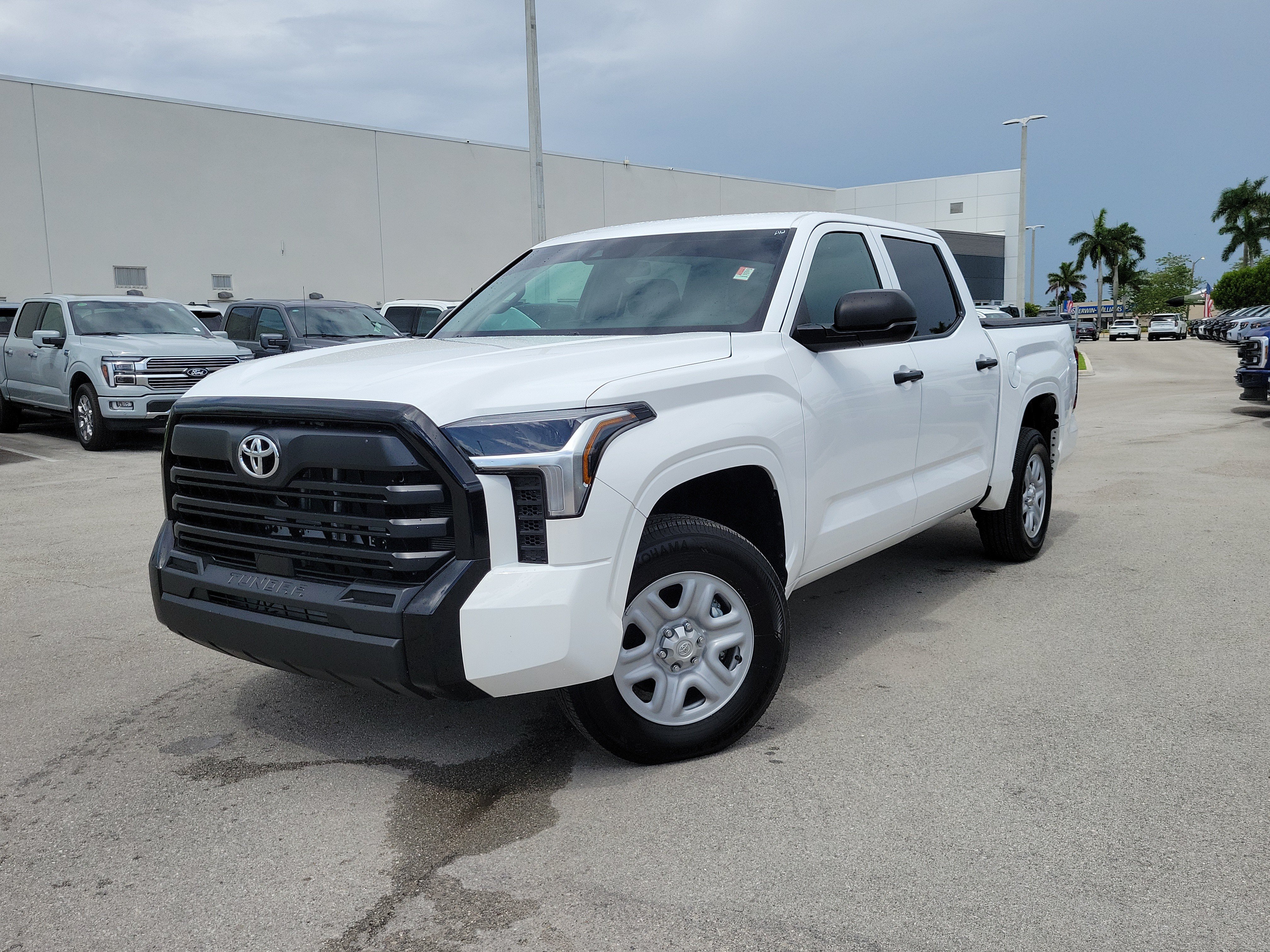 Used 2026 Toyota Tundra SR AWD/4WD image 31