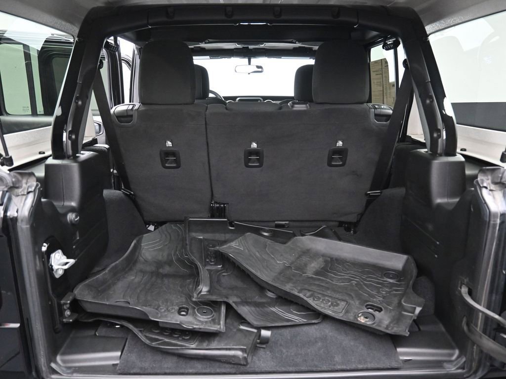 Used 2021 Jeep Wrangler Unlimited Sport AWD/4WD image 27